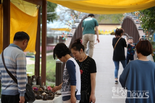 전남 곡성군의 대표적인 명물 기차당뚝방마켓(사진=조영정 기자)